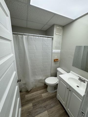 15 N High Street, Janesville, WI 53548