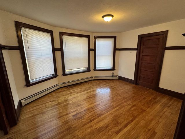 15 N High Street, Janesville, WI 53548