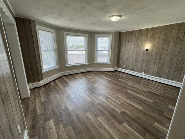 15 N High Street, Janesville, WI 53548