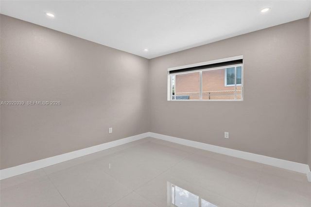 2221 NW 170th St, Miami Gardens, FL 33056