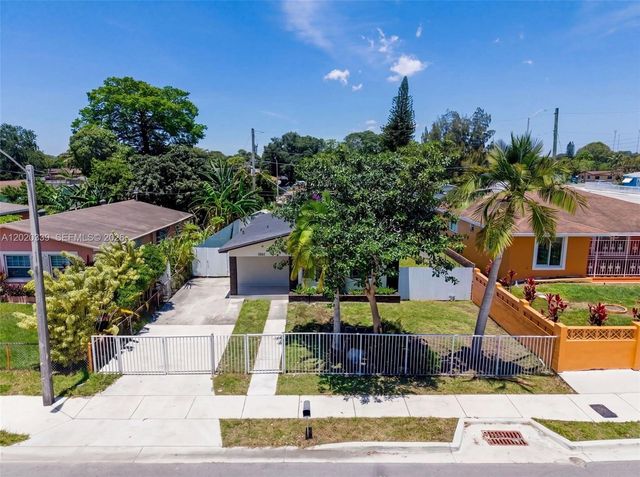 2221 NW 170th St, Miami Gardens, FL 33056