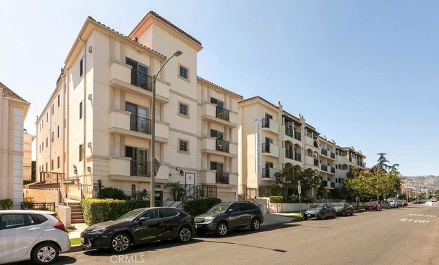 125 S Sweetzer Avenue 203, Los Angeles, CA 90048