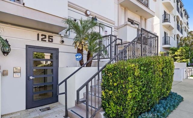 125 S Sweetzer Avenue 203, Los Angeles, CA 90048