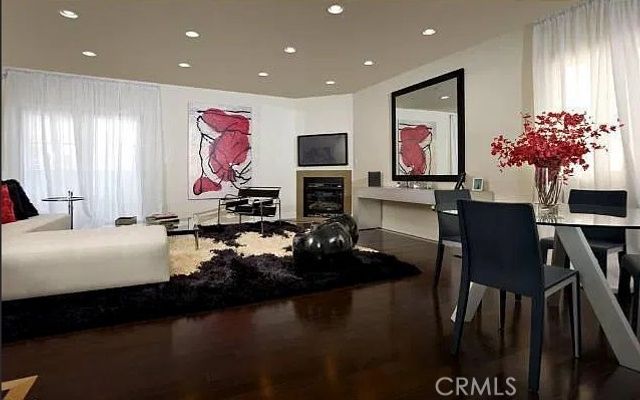 125 S Sweetzer Avenue 203, Los Angeles, CA 90048