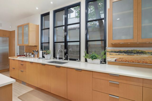 2 Edgewater Drive, Amarillo, TX 79106