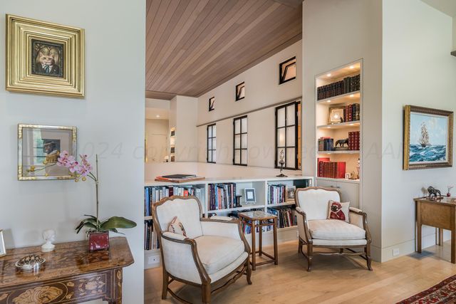 2 Edgewater Drive, Amarillo, TX 79106