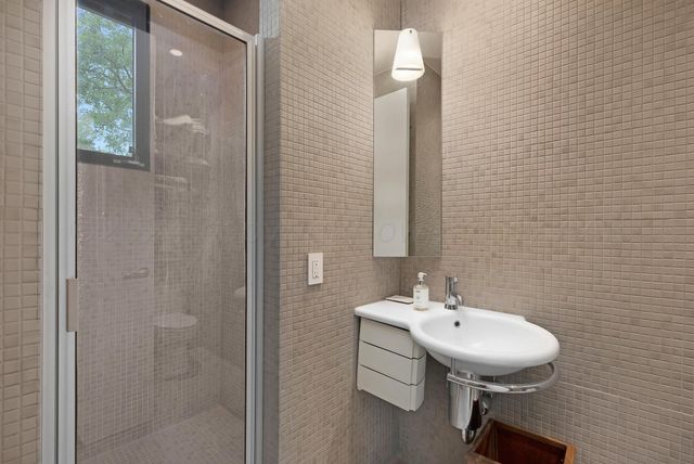 2 Edgewater Drive, Amarillo, TX 79106