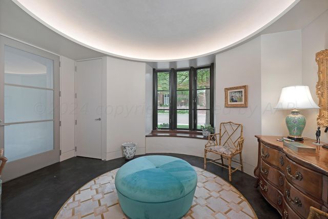 2 Edgewater Drive, Amarillo, TX 79106