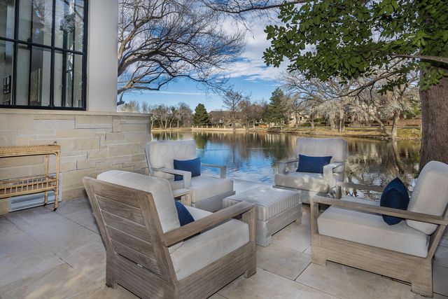 2 Edgewater Drive, Amarillo, TX 79106