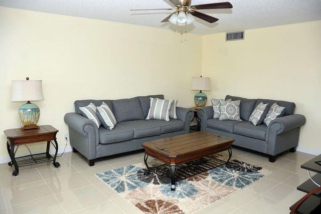 3400 Springdale Boulevard 316, Palm Springs, FL 33461