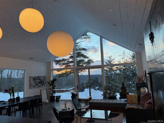 385 Evergreen Lane, Narrowsburg, NY 12764