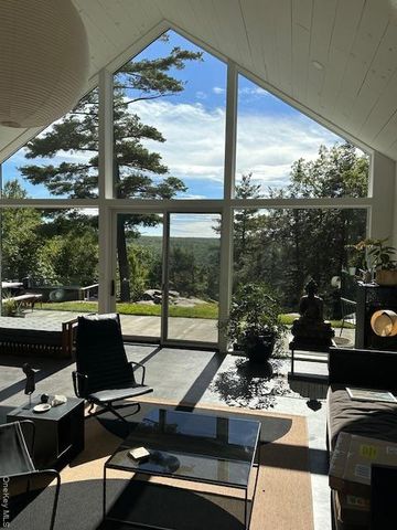 385 Evergreen Lane, Narrowsburg, NY 12764