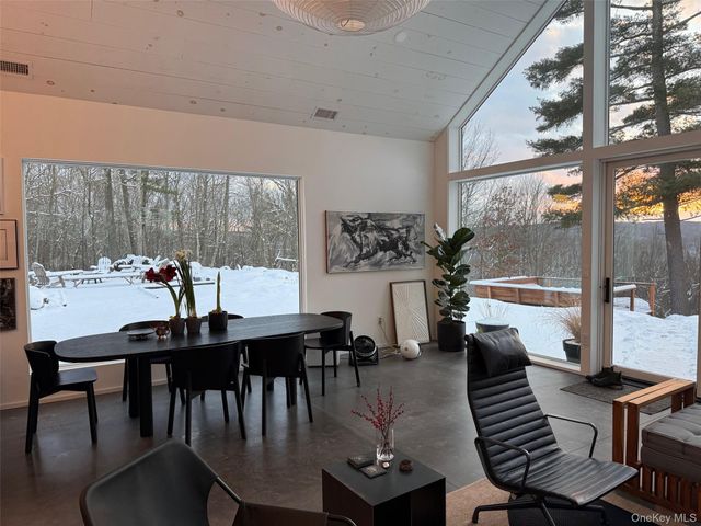 385 Evergreen Lane, Narrowsburg, NY 12764