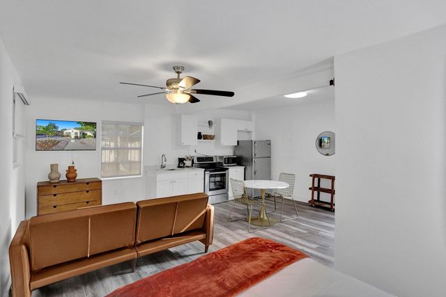 1121 SW 15th Avenue, Fort Lauderdale, FL 33312