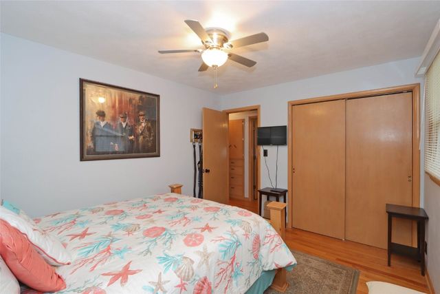 2825 Schultz Drive, Cedar Rapids, IA 52405