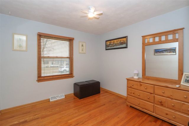 2825 Schultz Drive, Cedar Rapids, IA 52405