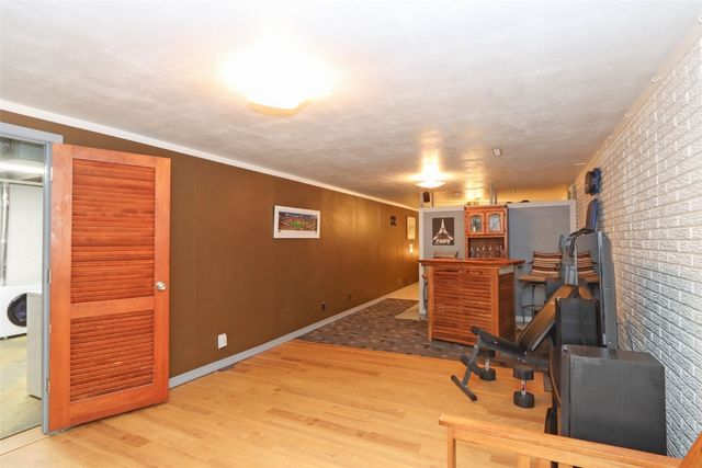 2825 Schultz Drive, Cedar Rapids, IA 52405