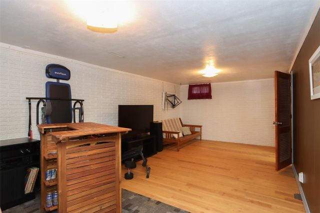 2825 Schultz Drive, Cedar Rapids, IA 52405