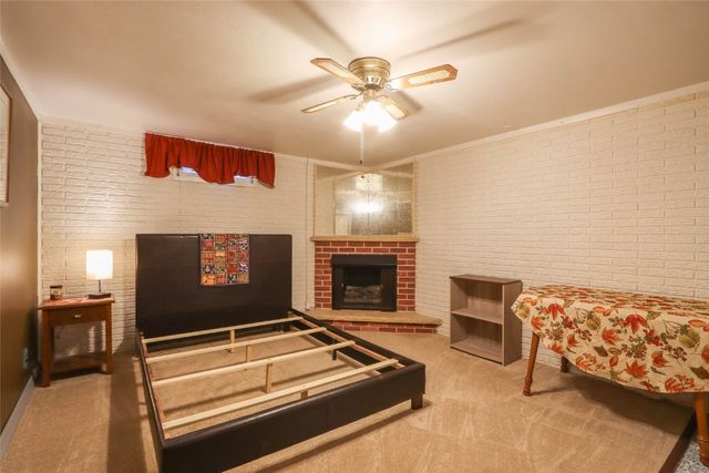 2825 Schultz Drive, Cedar Rapids, IA 52405