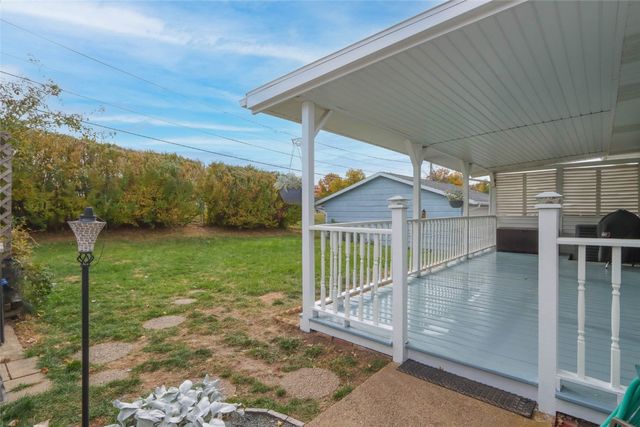 2825 Schultz Drive, Cedar Rapids, IA 52405