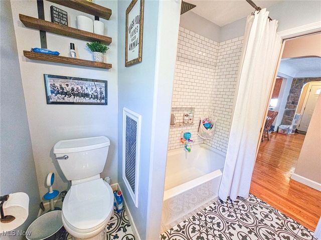 4270 Mellinger Road, Canfield, OH 44406