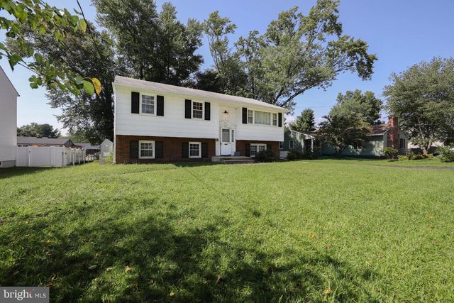 275 ESSEX AVE, West Deptford, NJ 08086