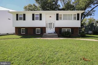 275 ESSEX AVE, West Deptford, NJ 08086