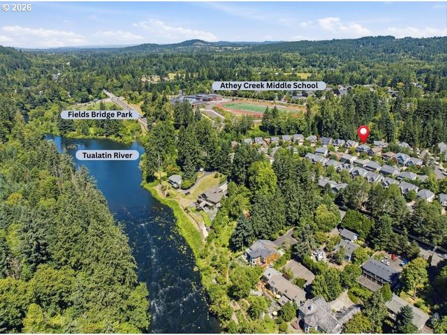 1076 EPPERLY Way, West Linn, OR 97068