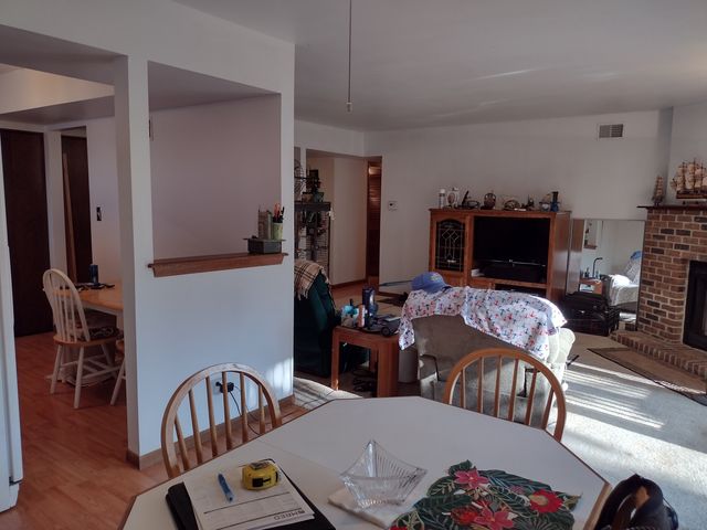 9165 North Road F, Palos Hills, IL 60465