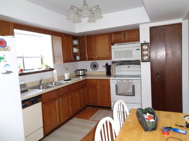 9165 North Road F, Palos Hills, IL 60465
