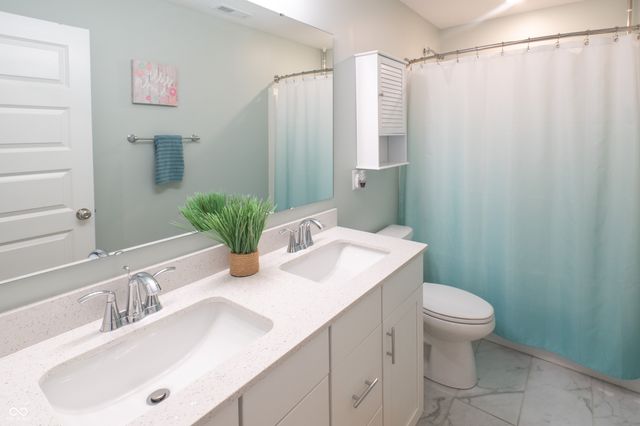 3554 Tipperlin Road, Bargersville, IN 46106