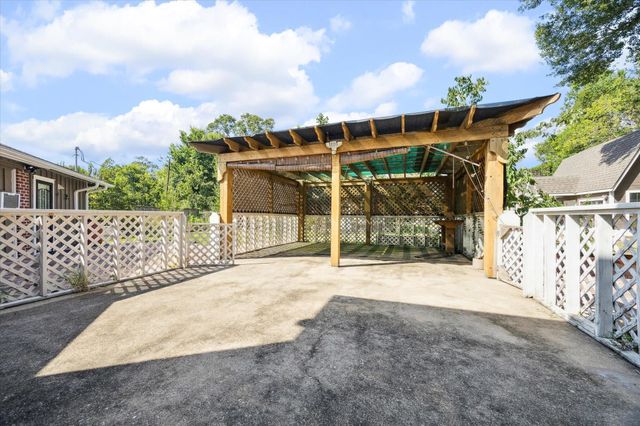 3415 Charleston Street, Houston, TX 77021