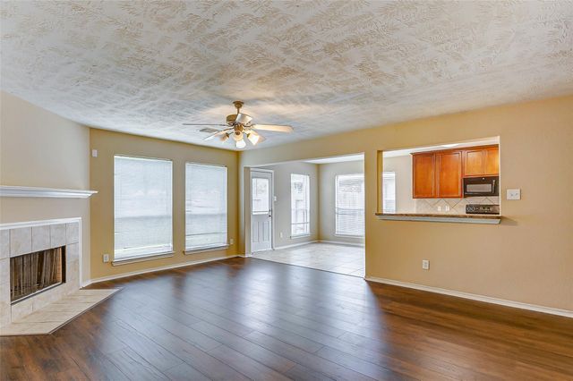 16935 Hampton Glen Court, Houston, TX 77083