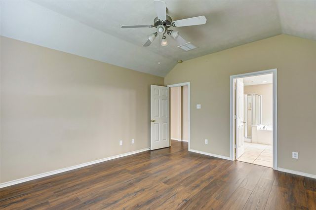 16935 Hampton Glen Court, Houston, TX 77083