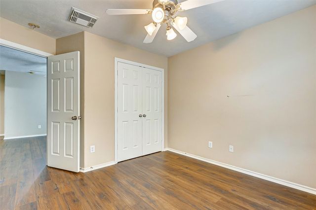 16935 Hampton Glen Court, Houston, TX 77083