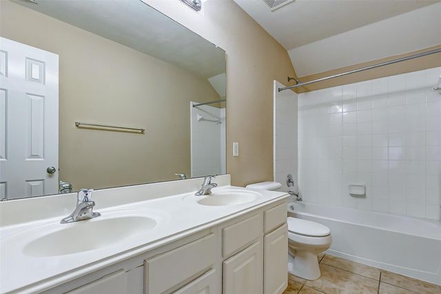 16935 Hampton Glen Court, Houston, TX 77083