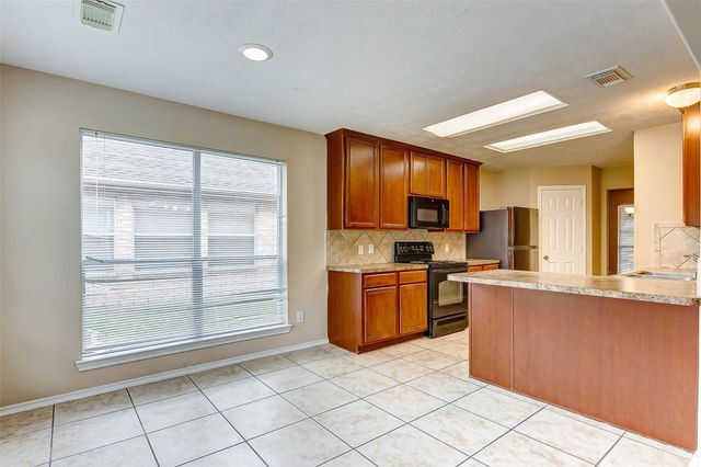 16935 Hampton Glen Court, Houston, TX 77083