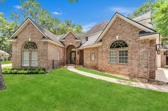 18 Floret Court, The Woodlands, TX 77382