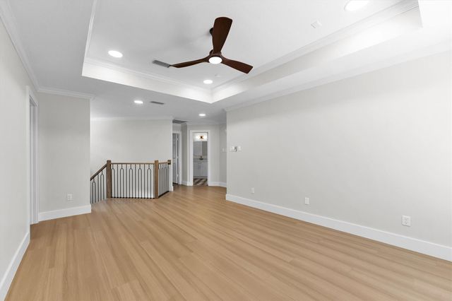 18 Floret Court, The Woodlands, TX 77382