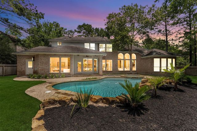 18 Floret Court, The Woodlands, TX 77382