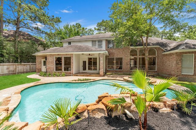 18 Floret Court, The Woodlands, TX 77382
