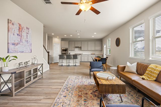 100 Clarendon, Boerne, TX 78015
