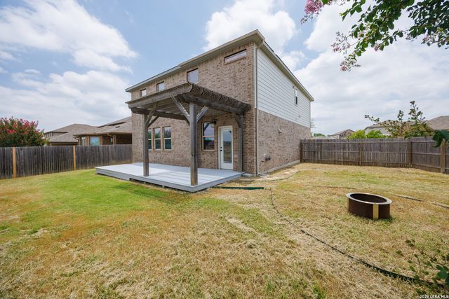 100 Clarendon, Boerne, TX 78015