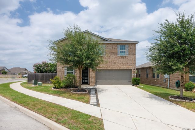 100 Clarendon, Boerne, TX 78015
