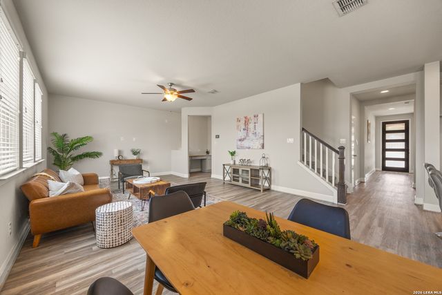 100 Clarendon, Boerne, TX 78015