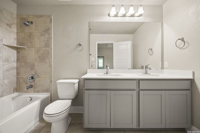 100 Clarendon, Boerne, TX 78015