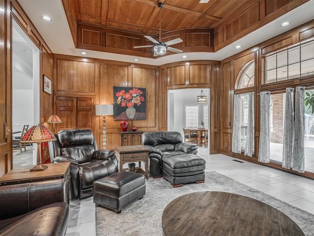 8024 NW 100th Street, Oklahoma City, OK 73162