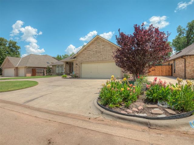 8024 NW 100th Street, Oklahoma City, OK 73162