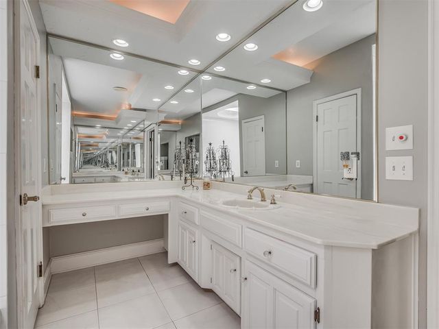 8024 NW 100th Street, Oklahoma City, OK 73162