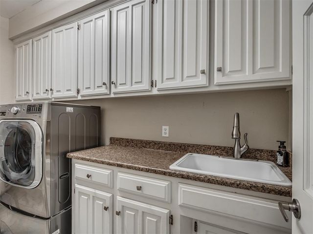 8024 NW 100th Street, Oklahoma City, OK 73162